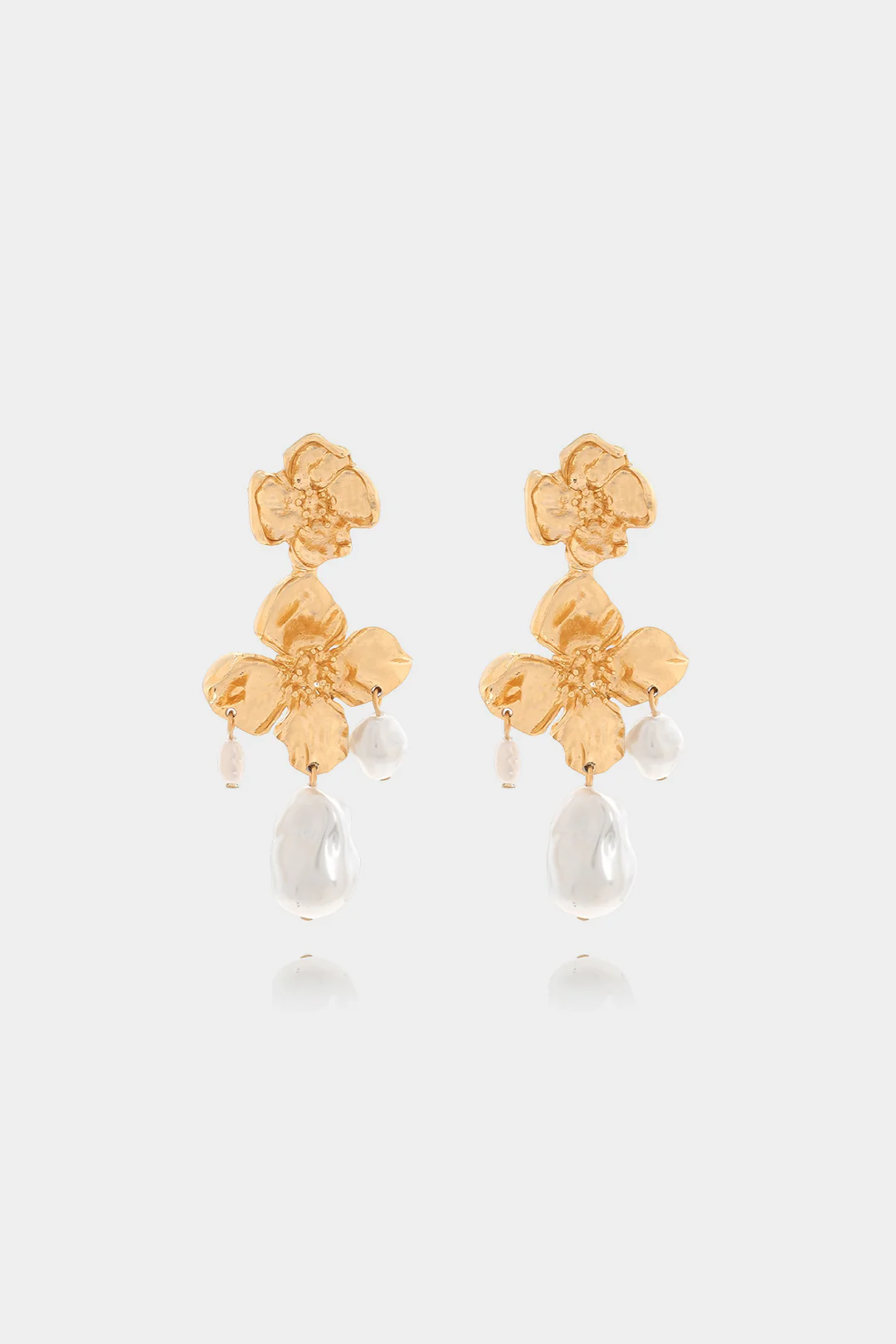Flower Pearl Earrings - Image 2
