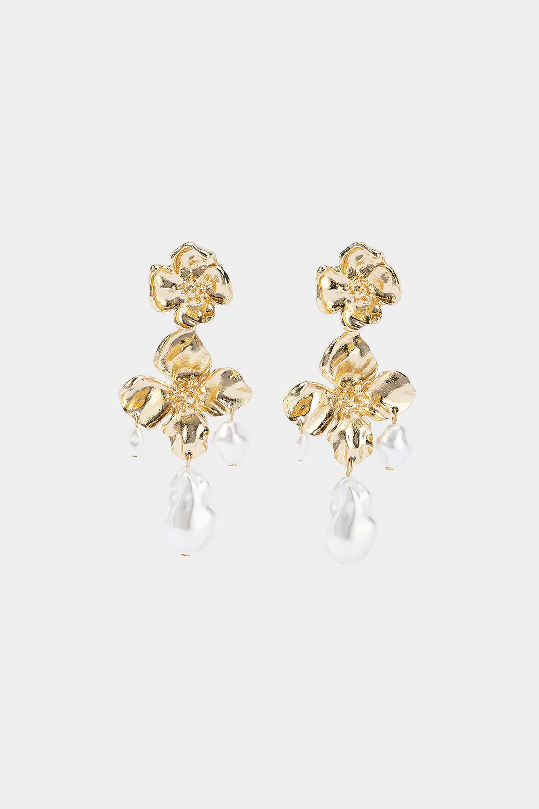 Flower Pearl Earrings - Image 3