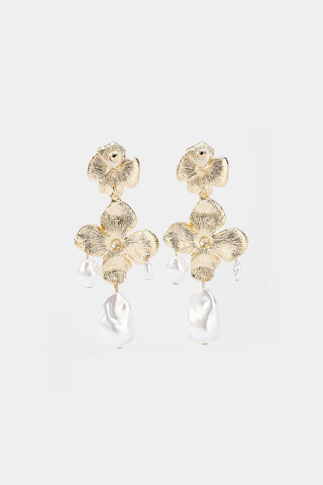 Flower Pearl Earrings - Image 4