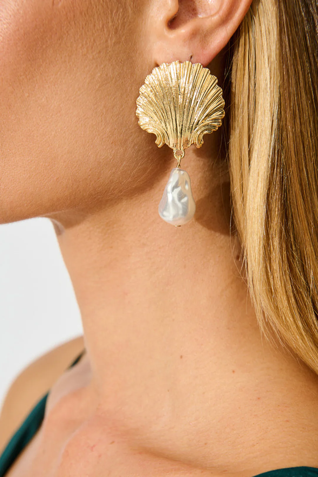 Alloy Shell Pearl Earrings