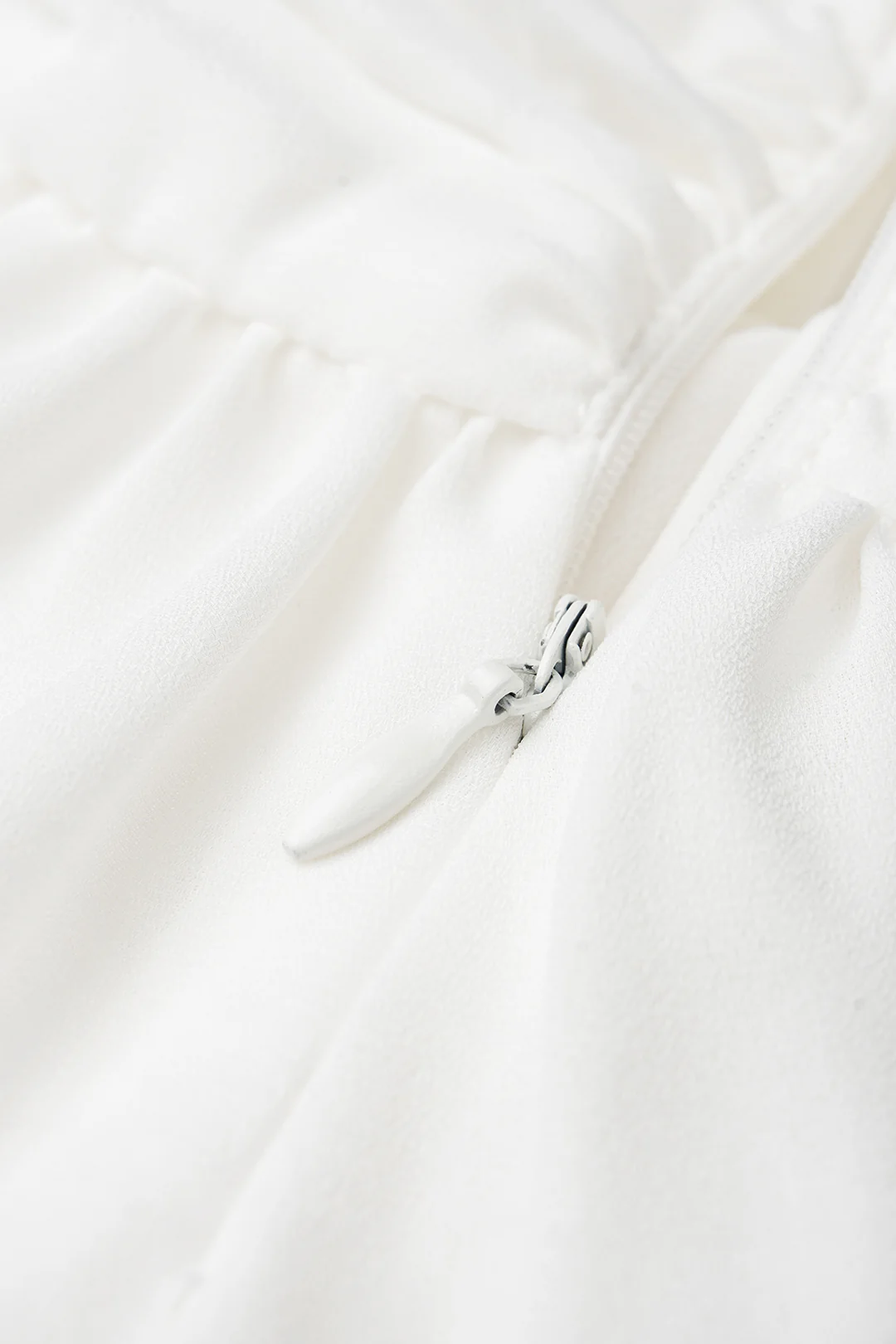Solid Asymmetrical Ruched Skirt - Image 7