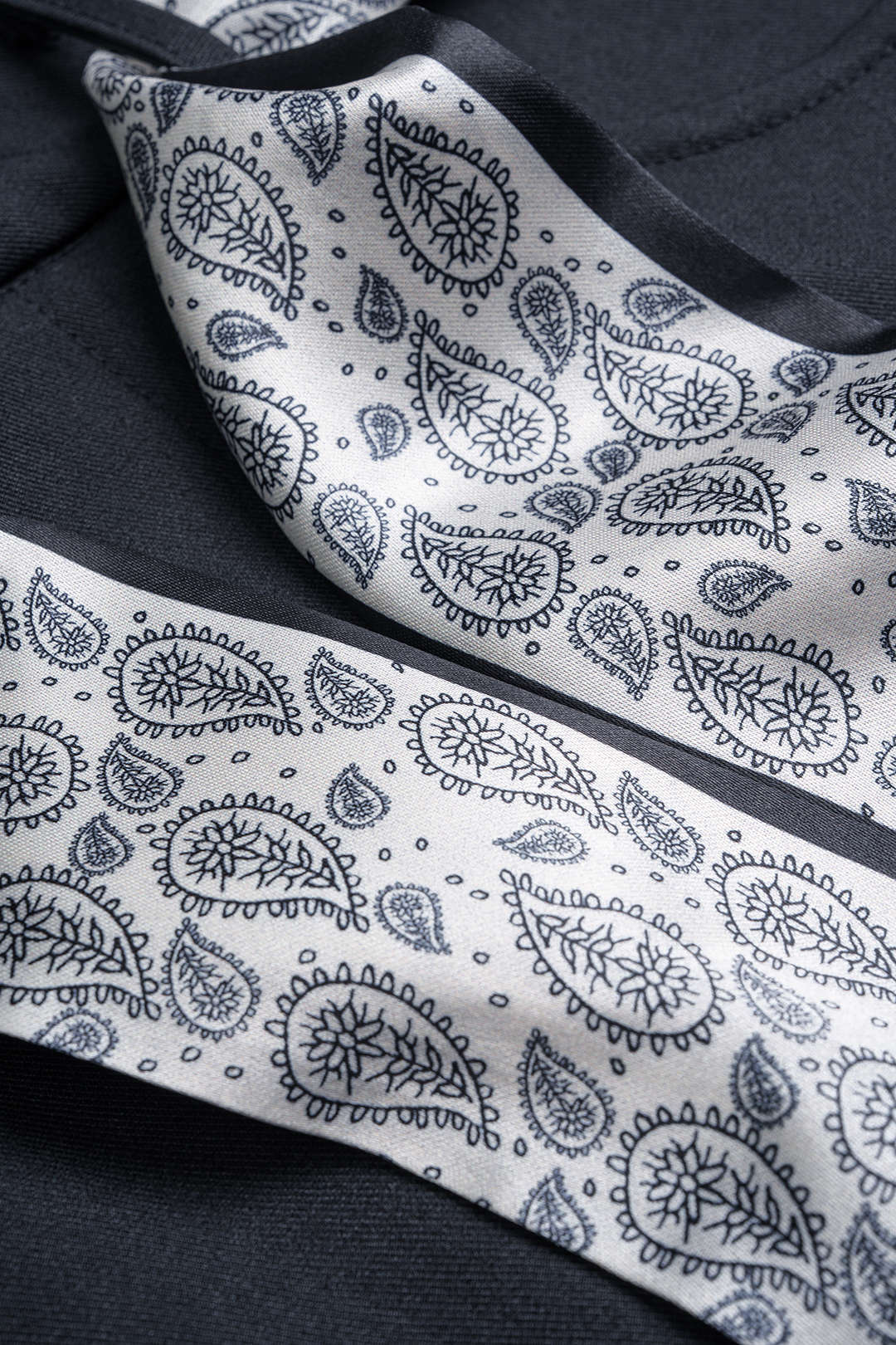 Artistic Print Belted Skirt - Image 3