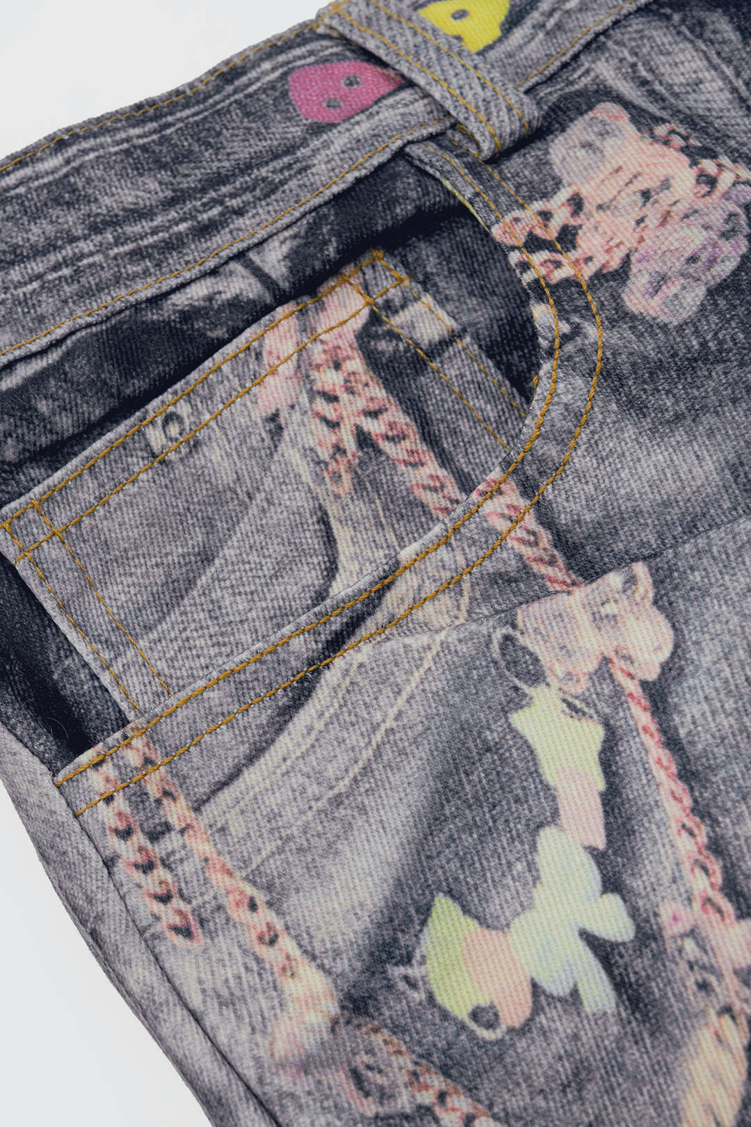 Chain Print  Wide Leg Shorts - Image 4
