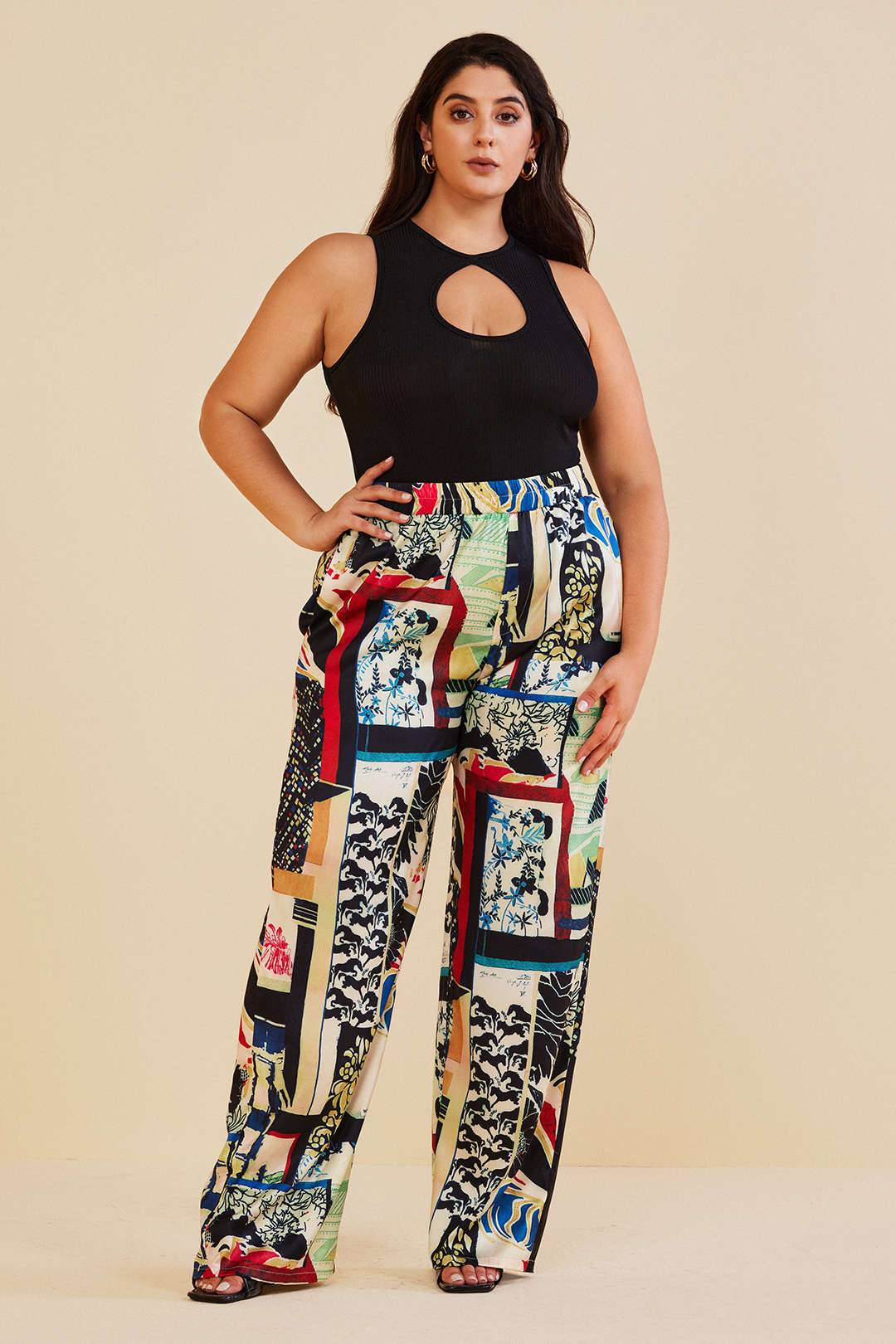 Plus Size Floral Print High Waisted Straight Leg Pants - Image 4