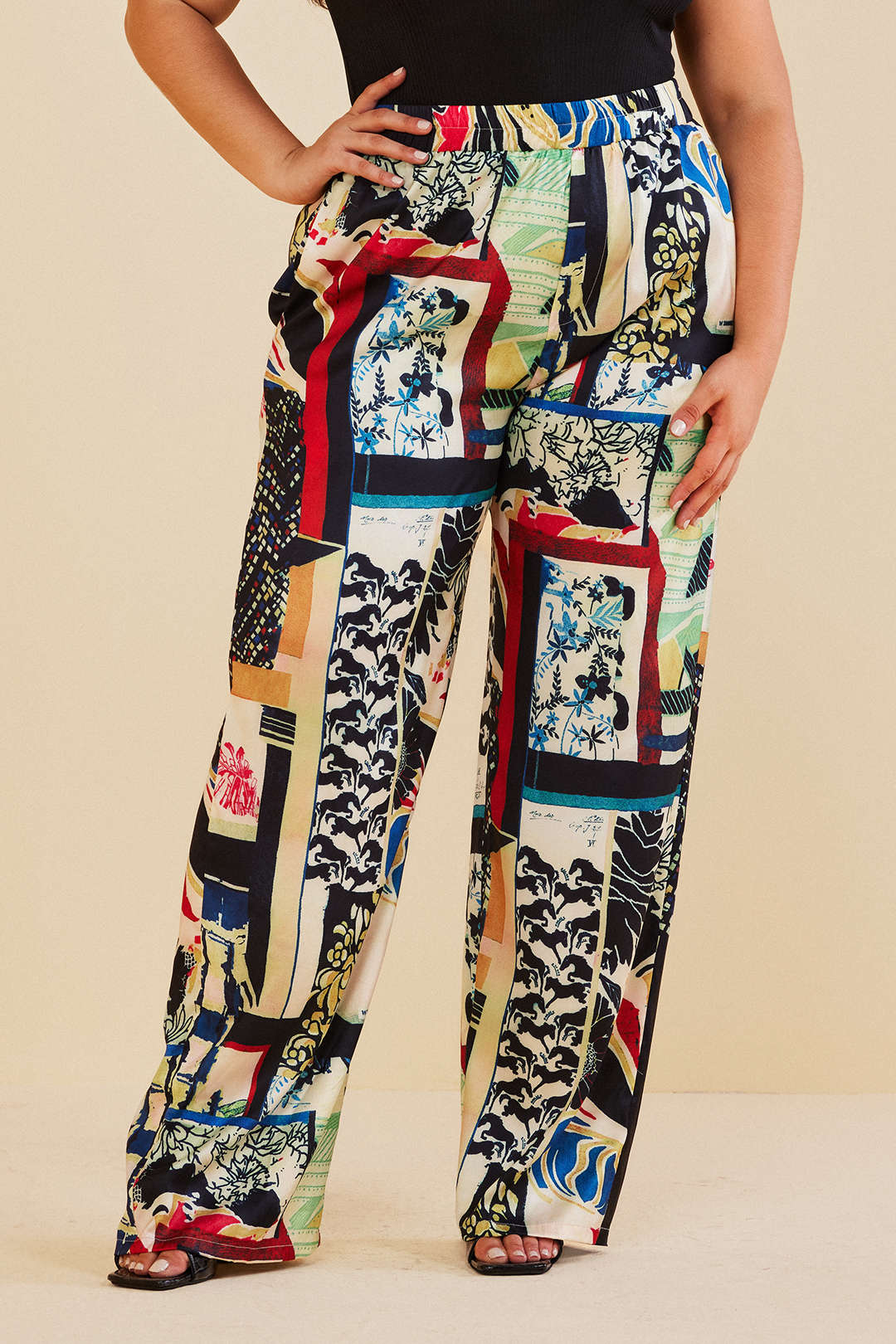 Plus Size Floral Print High Waisted Straight Leg Pants - Image 6