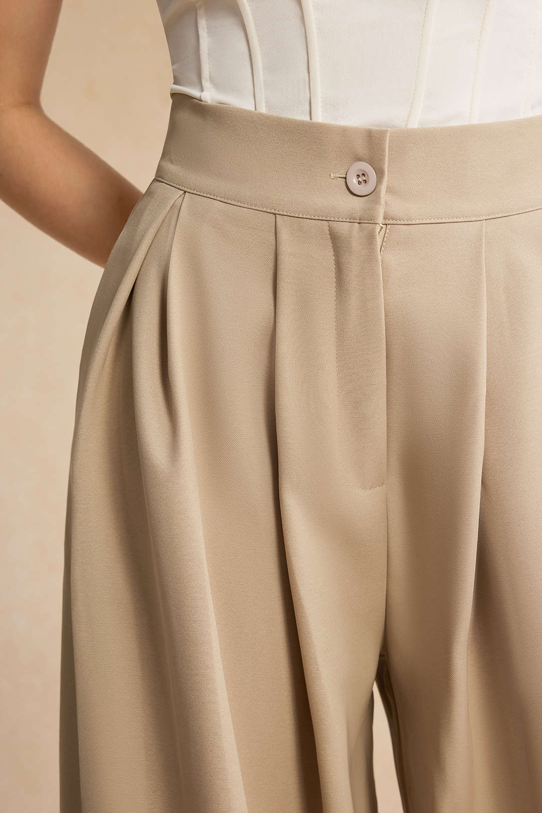 Wide Leg Pleated Trousers - Image 7