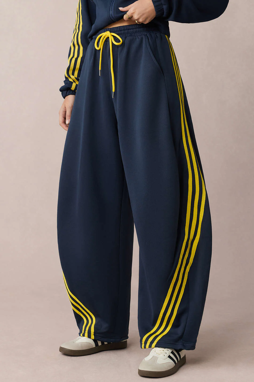 Contrast Tie-Up Barrel Trousers - Image 5