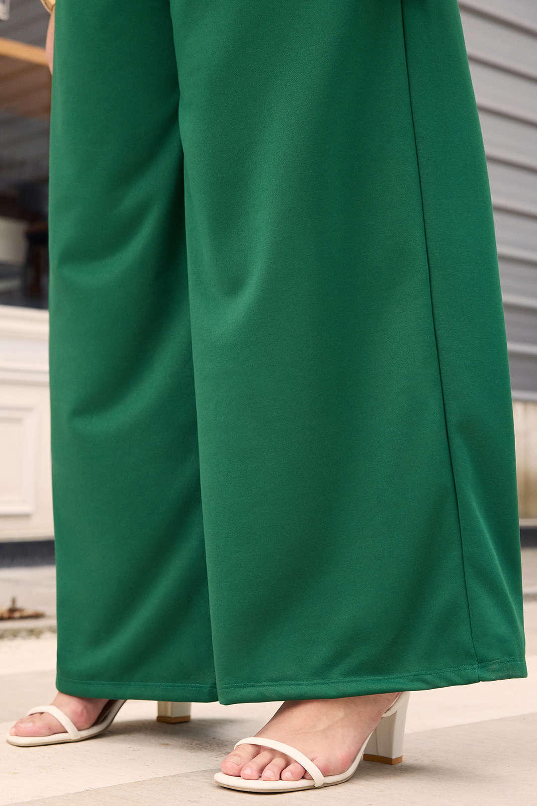 Plus Size Shirred Waistband Pleated Trousers - Image 5