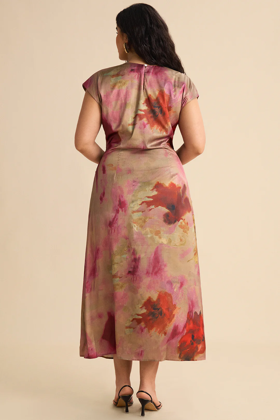 Plus Size Ombre Print Ruched Short Sleeve Midi Dress - Image 10