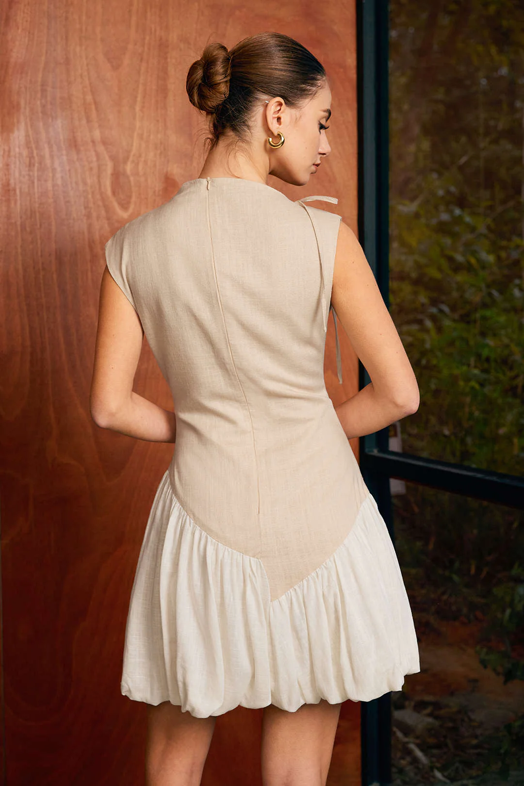Linen Ruched Tie-Up Sleeveless Mini Dress - Image 10