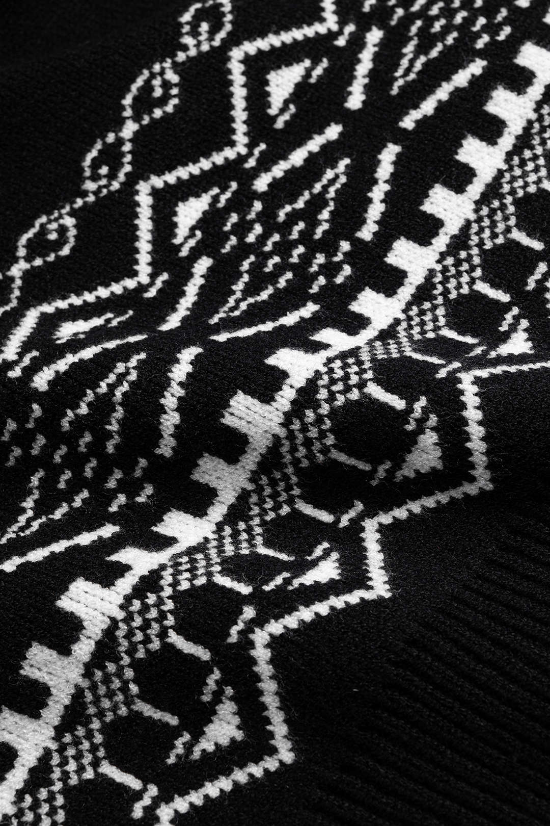 Knit Geometric Print Slant Shoulder Long-Sleeve Top - Image 4