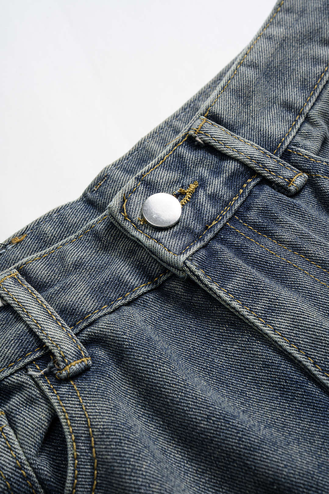 Retro Print Washed Ripped Asymmetrical Jeans - Image 3