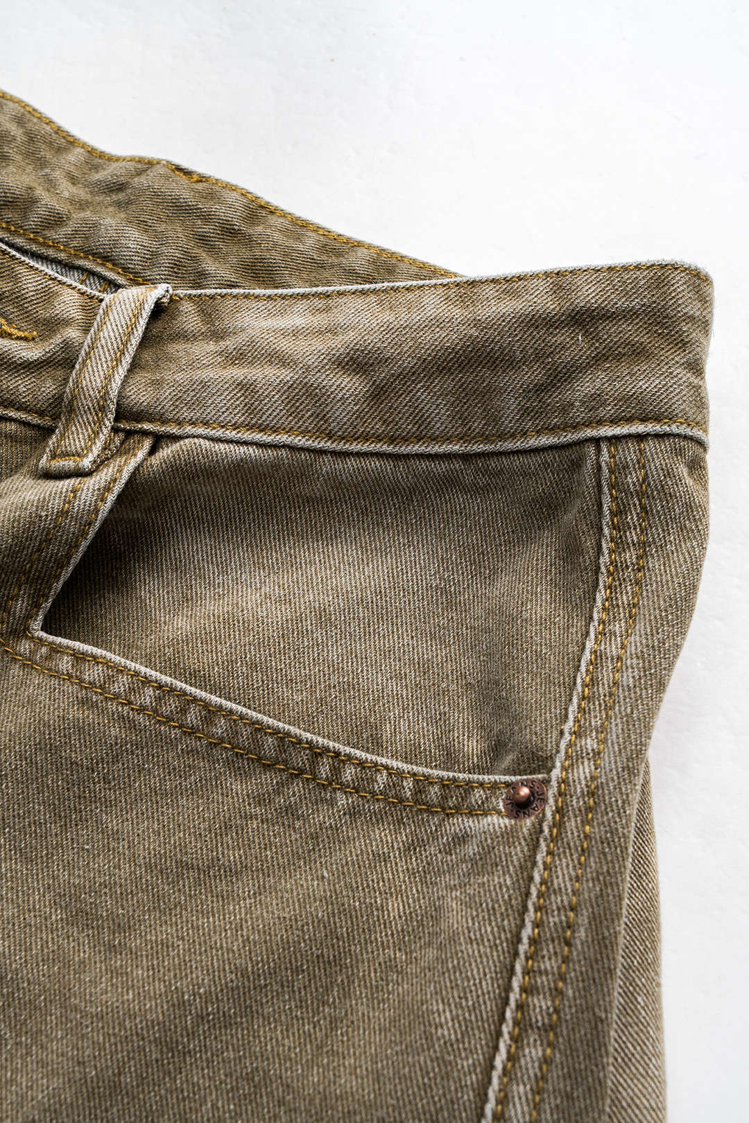 Denim Washed Wide Leg Barrel Jeans - Image 10