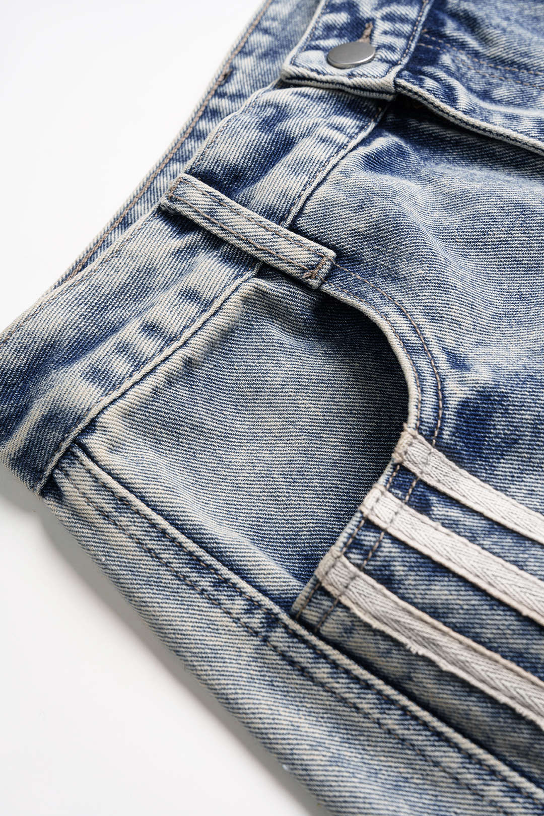 Denim Contrast Stripes Wide Leg Jeans - Image 3