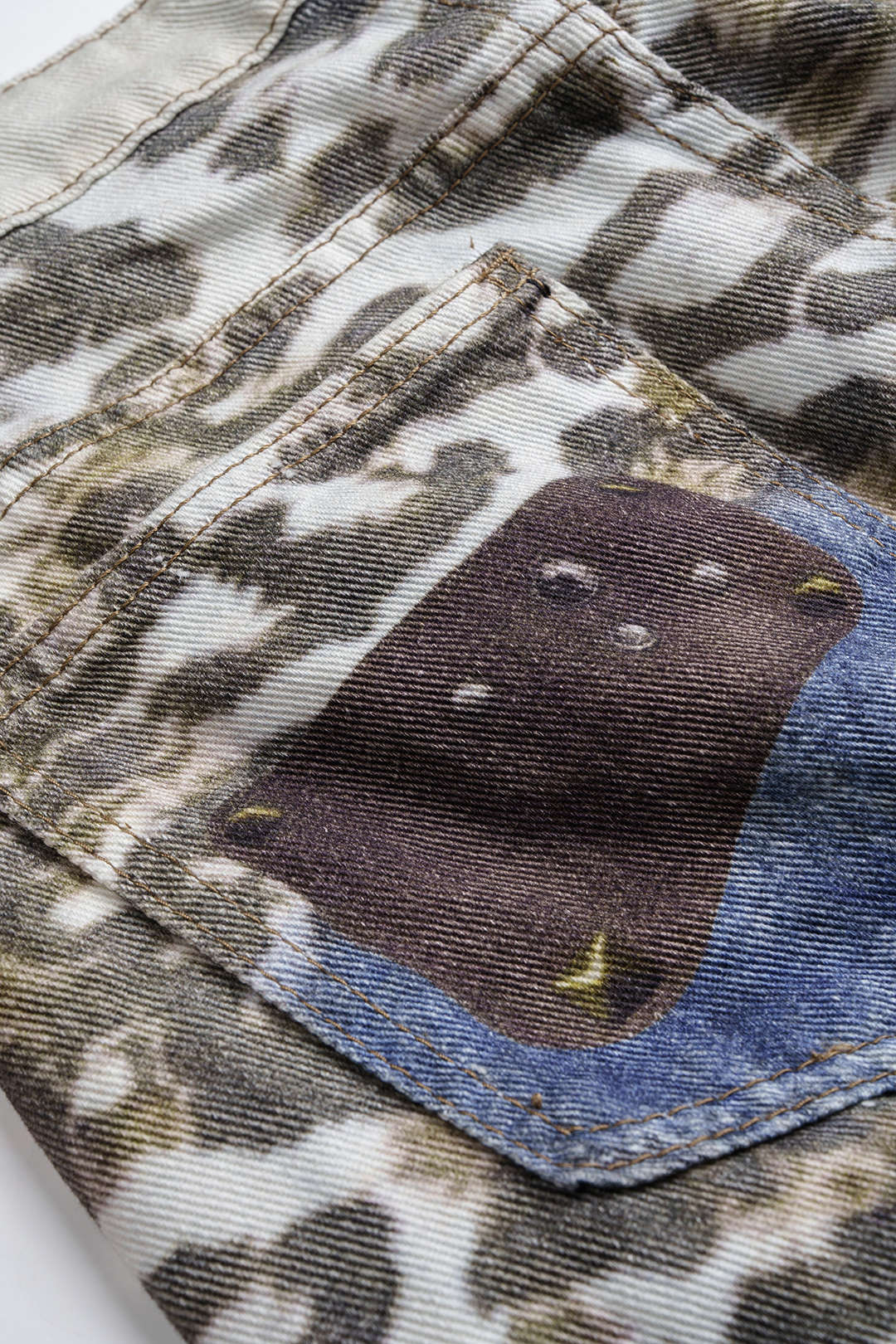 Denim Leopard Print Wide Leg Jeans - Image 4
