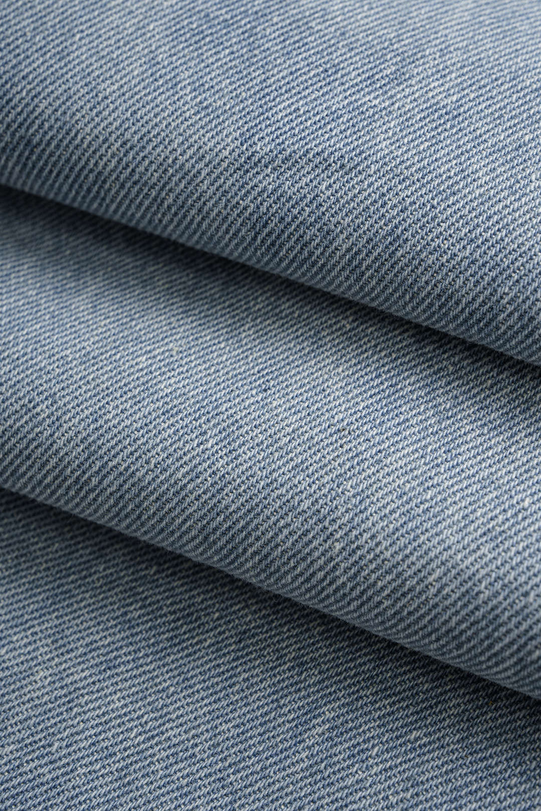 Denim Frayed Pocket Barrel Jeans - Image 4