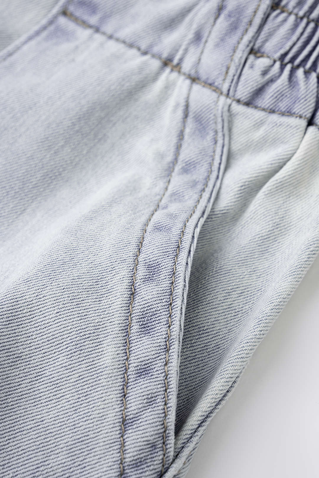 Denim Shirred Waistband Pocket Straight Leg Jeans - Image 3