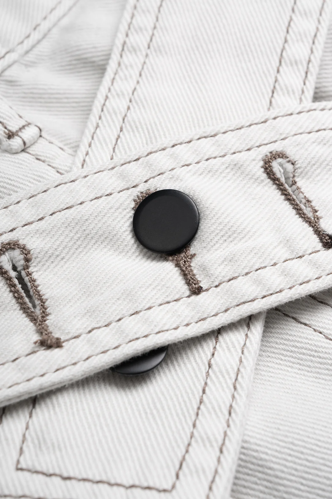 Denim Belted Pocket Barrel Jeans - Image 3