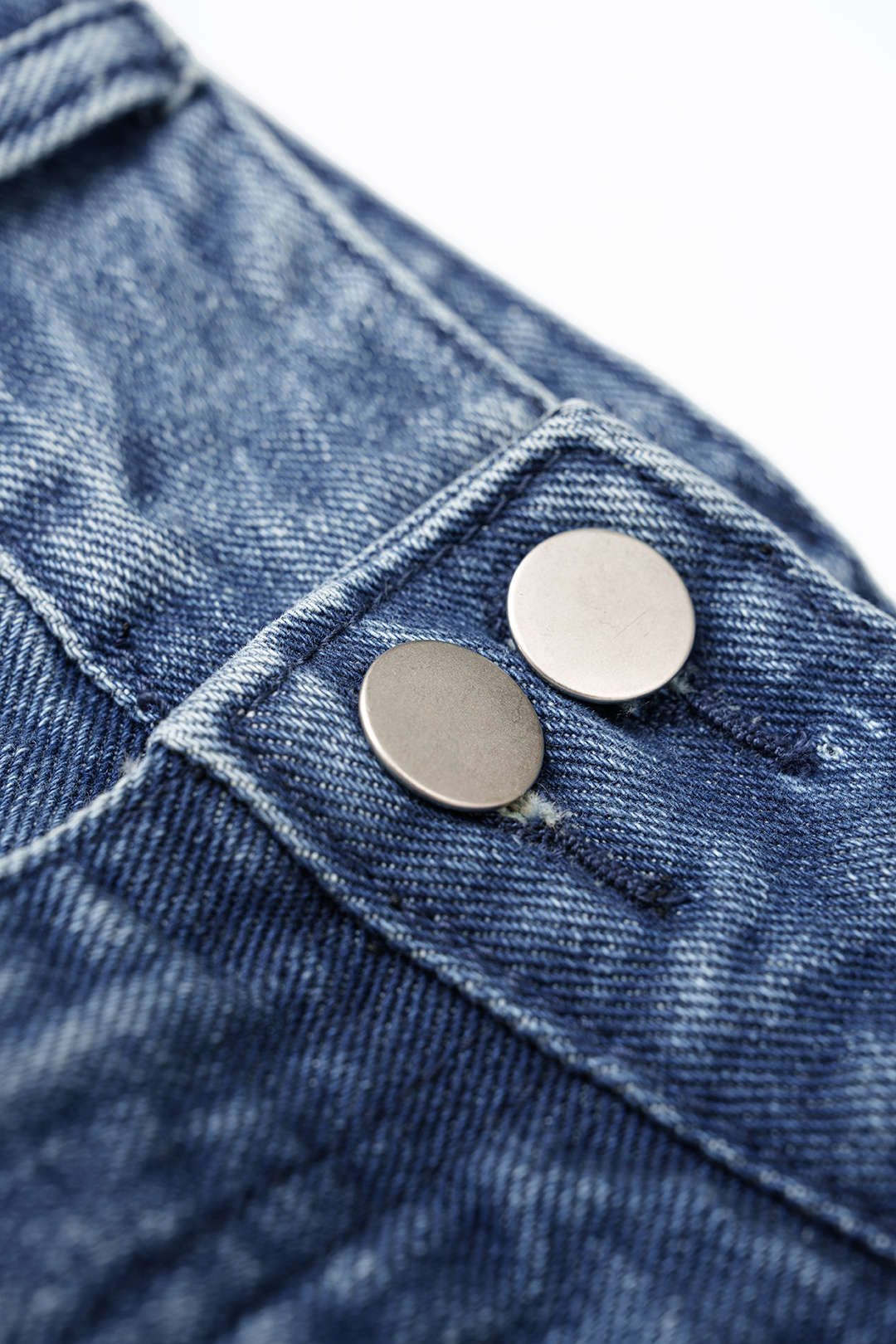 Denim Frayed Button Skirt - Image 3