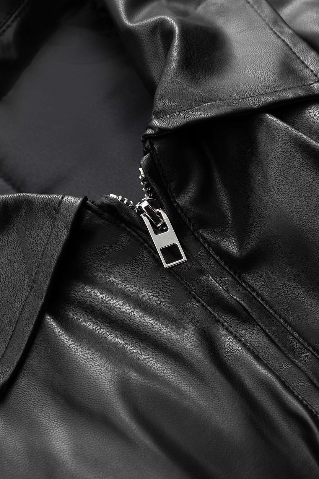 Faux Leather Ruched Zipper Pocket Cropped Puffer - Image 3