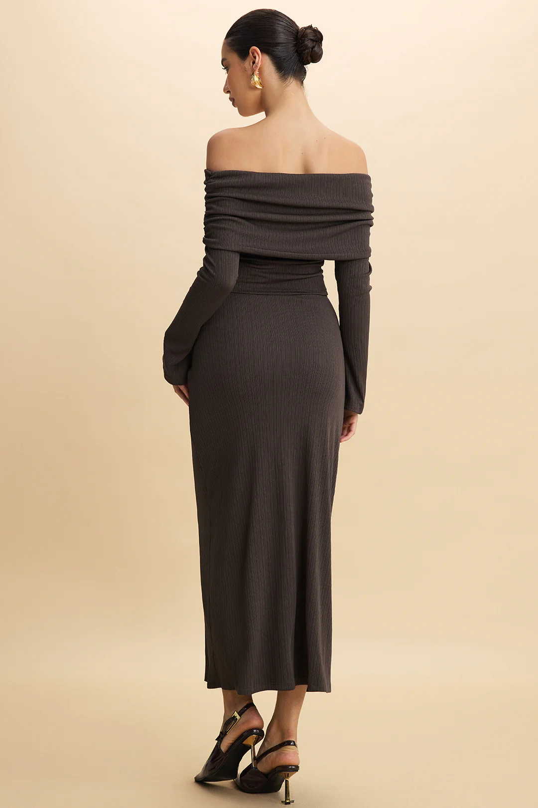 Off Shoulder Long-Sleeve Top And Twist Knot Skirt Set - Image 2