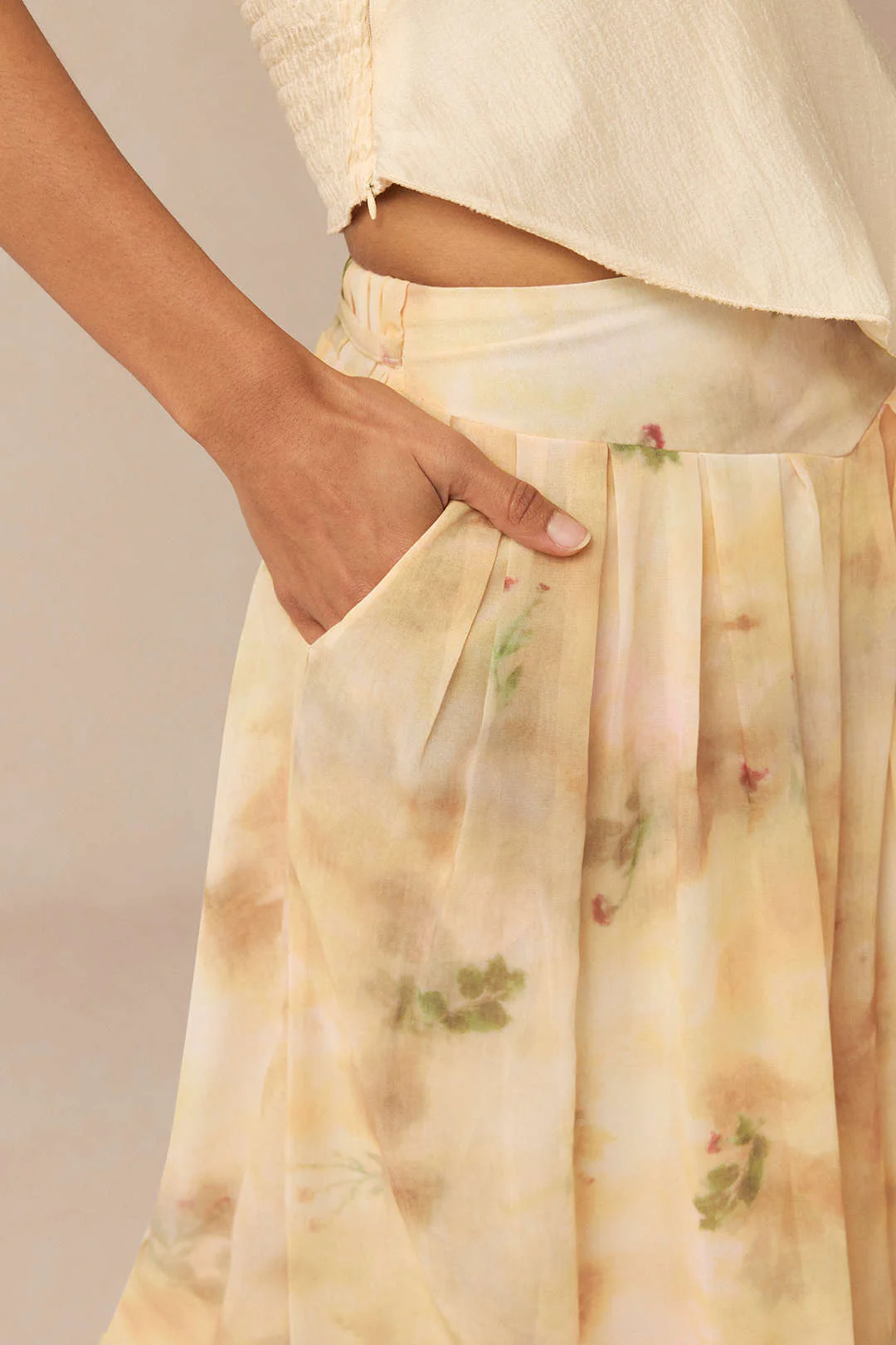 Halter Neck Tie Back Cami Top And Floral Print Wide Leg Pants - Image 7