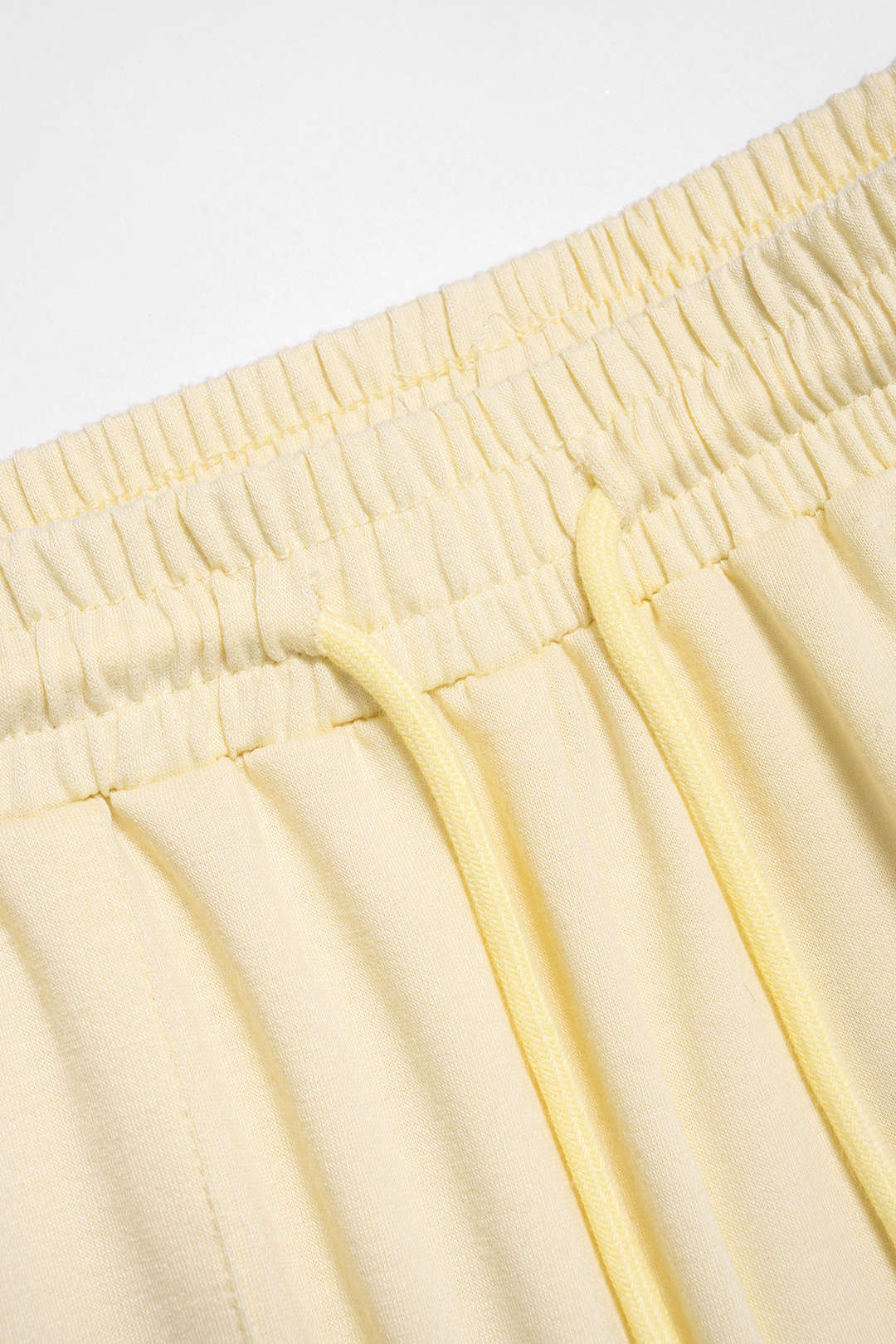 Solid Round Neck Top And Drawstring Shorts Set - Image 3