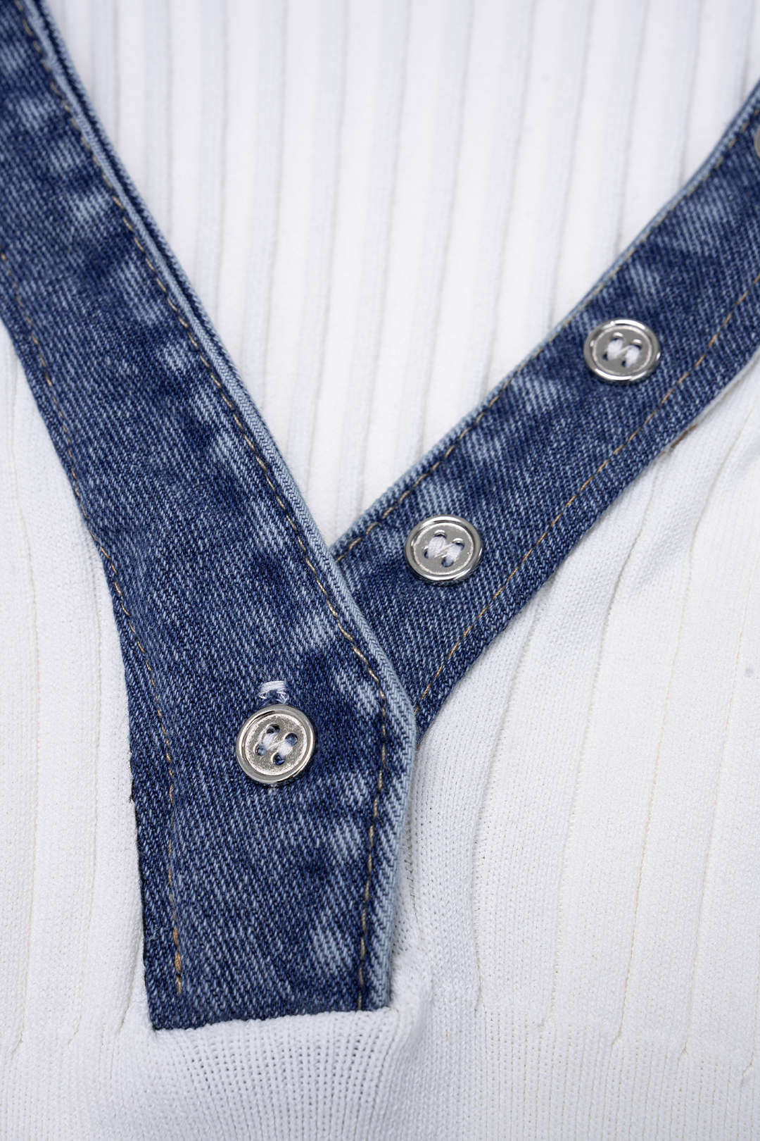Patchwork V-Neck Tank Top - Image 4