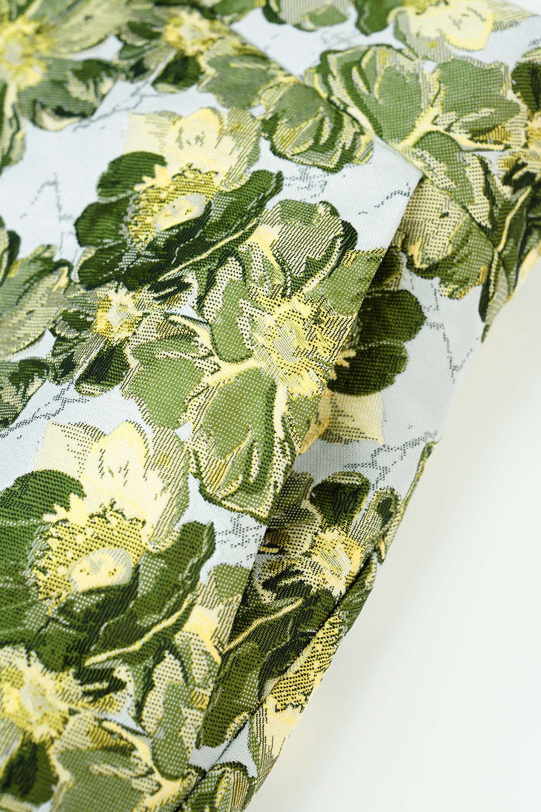 Floral Print Jacquard Wide Leg Shorts - Image 3