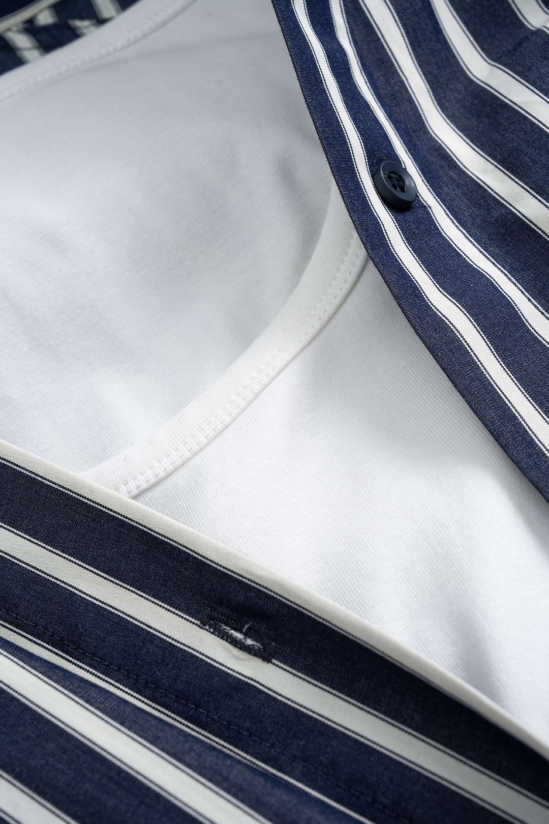 Stripes Print Button Long-Sleeve Shirt - Image 7