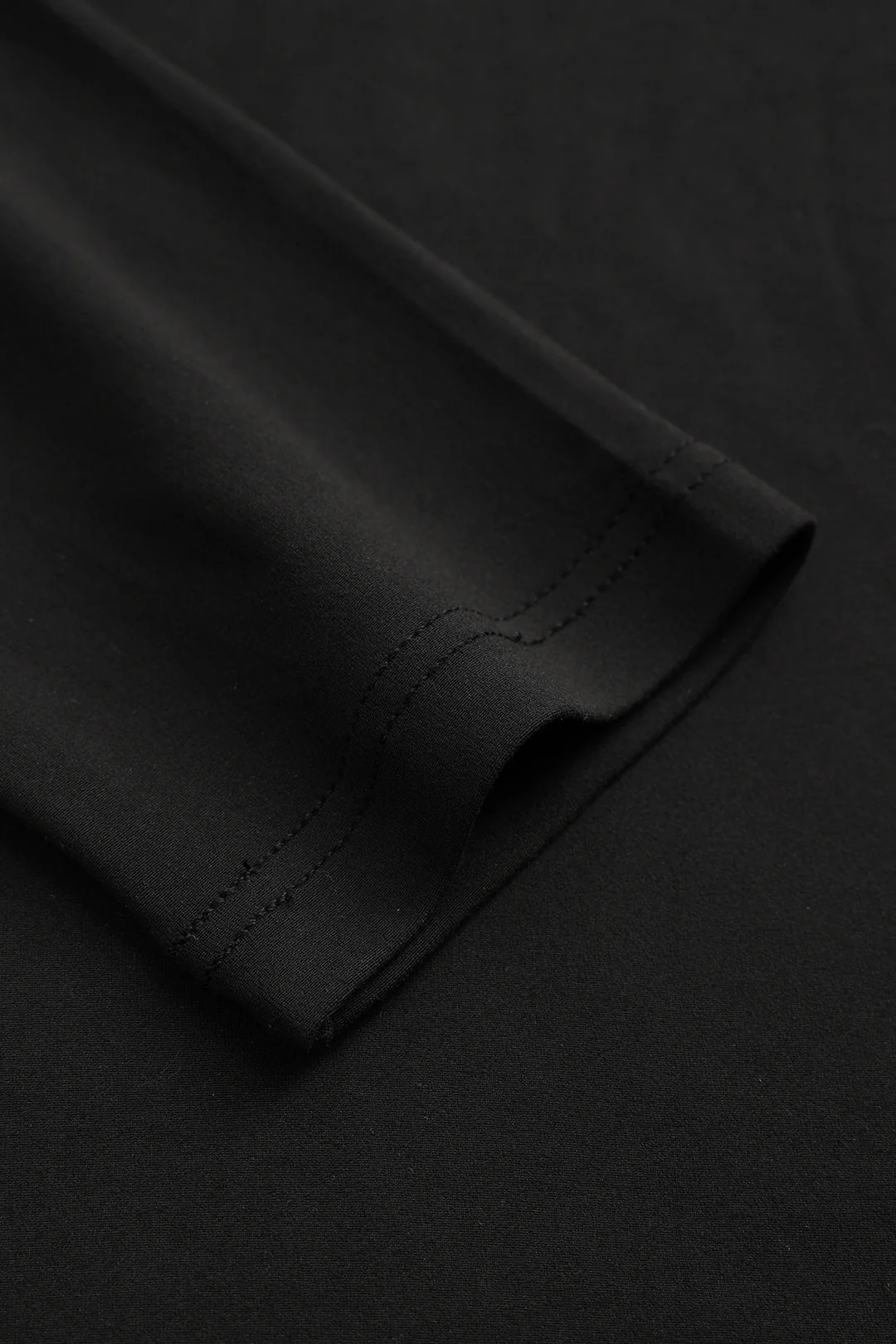 Ruched Mock Neck Long-Sleeve Top - Image 6