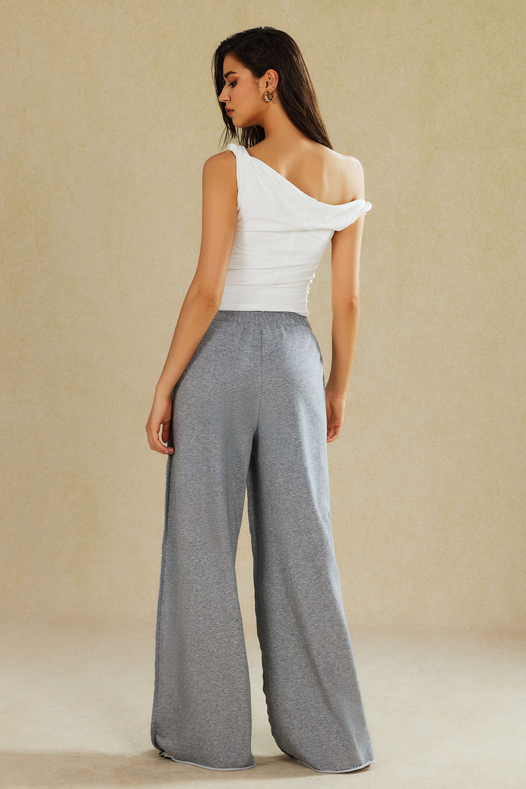 Basic Asymmetrical Twist Sleeveless Top - Image 22