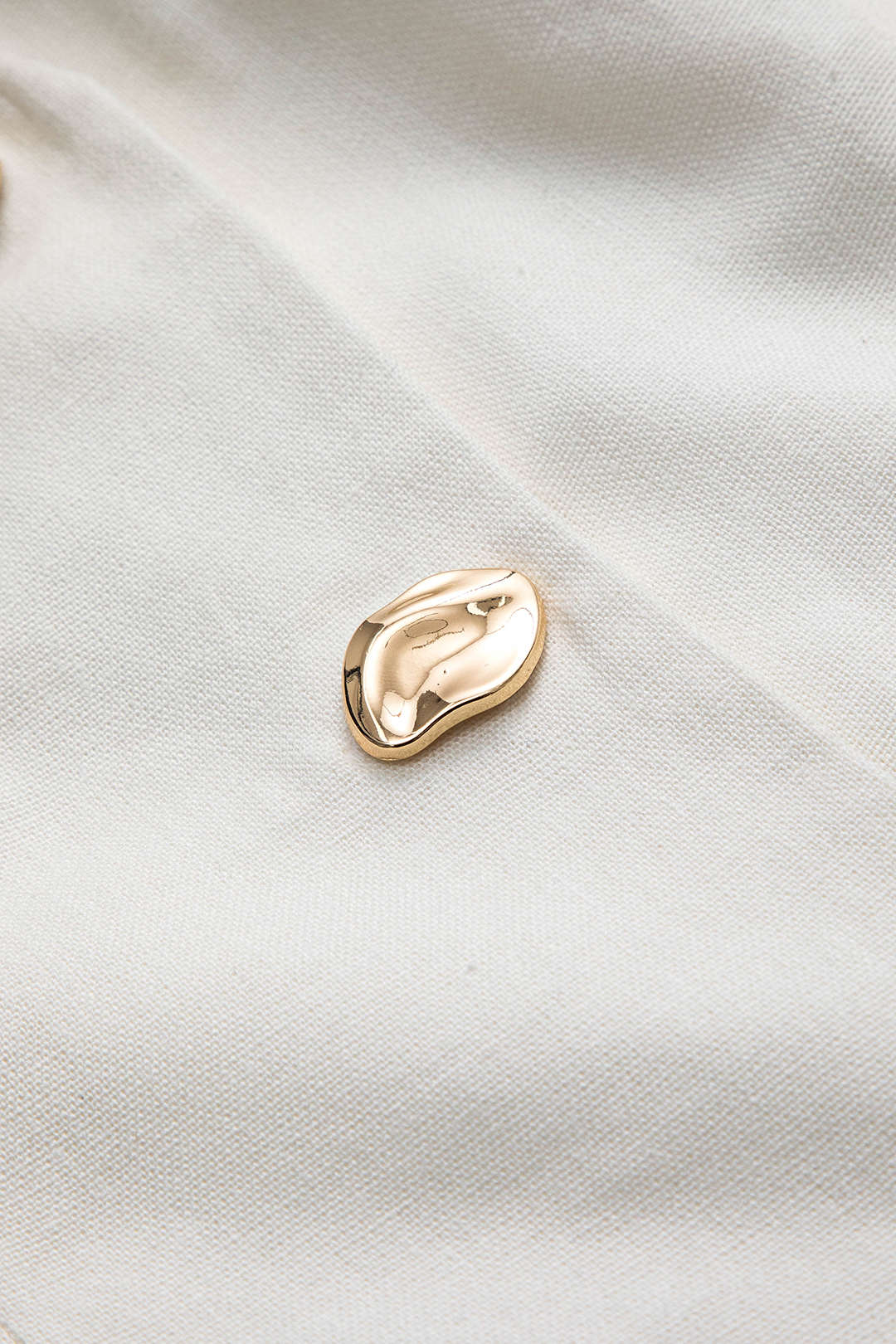 Linen Metallic Button Tank Top - Image 3