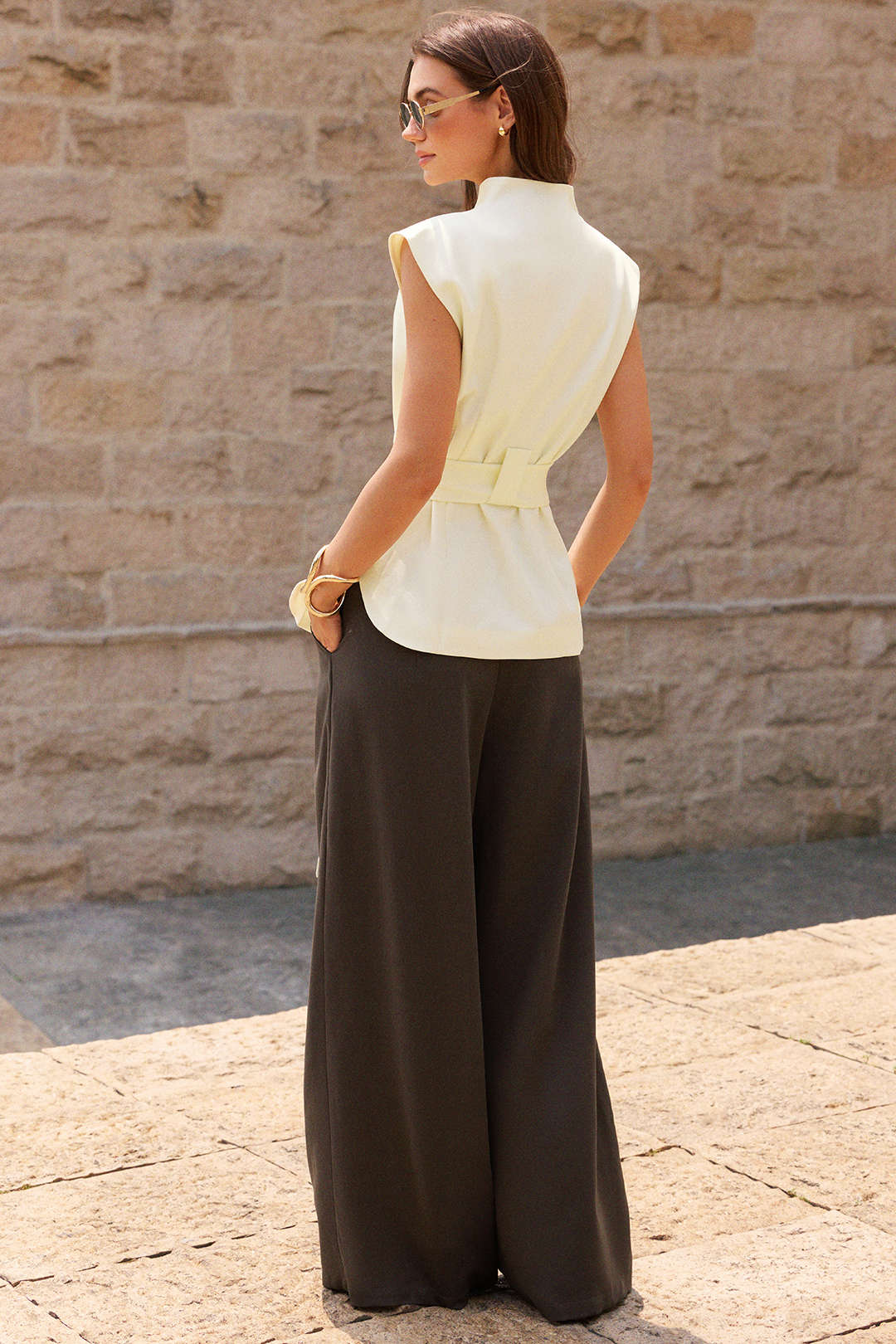 Knotted Detail Vest - Image 10