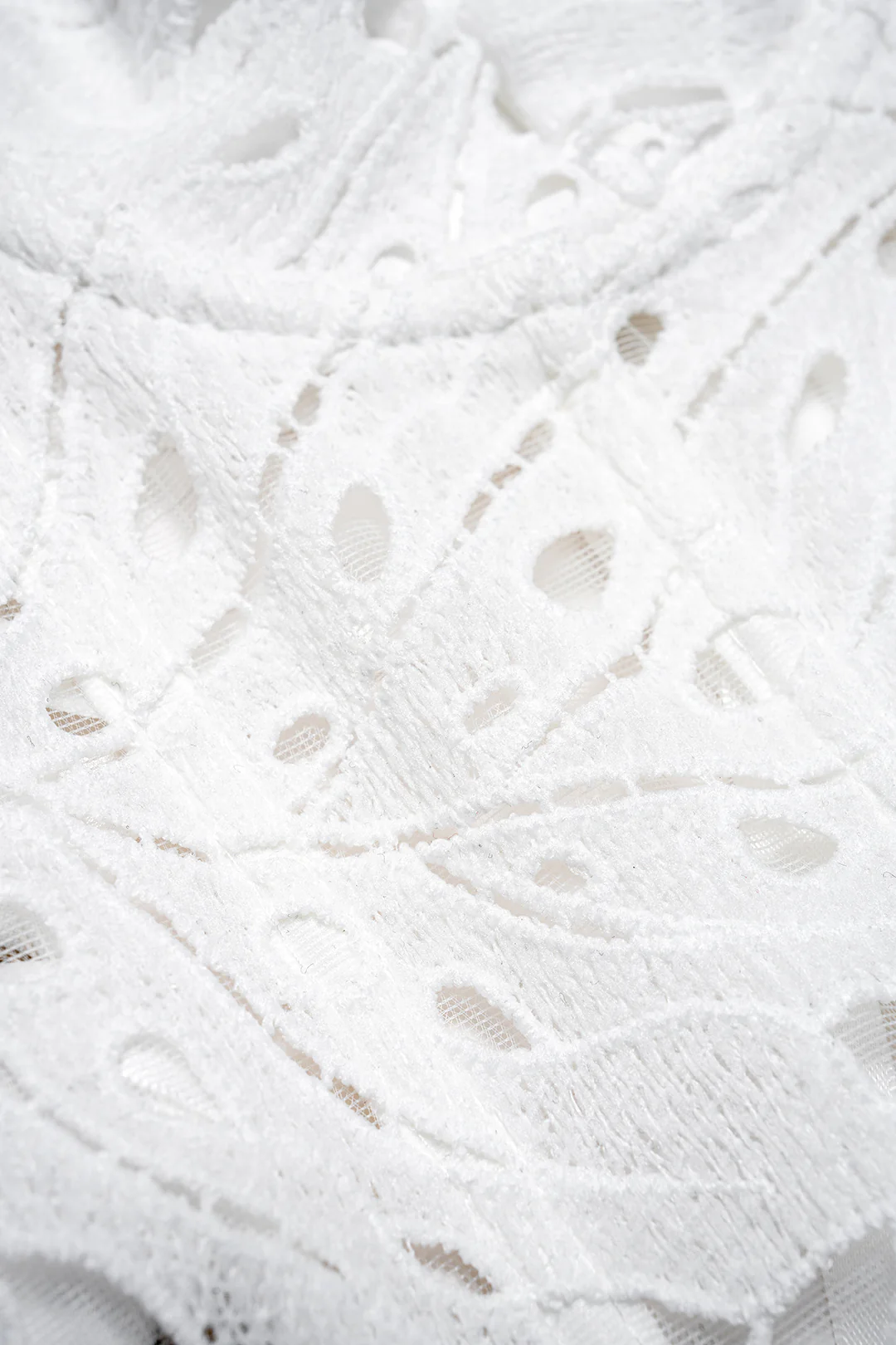 Lace Hollw Out Cami Top - Image 4