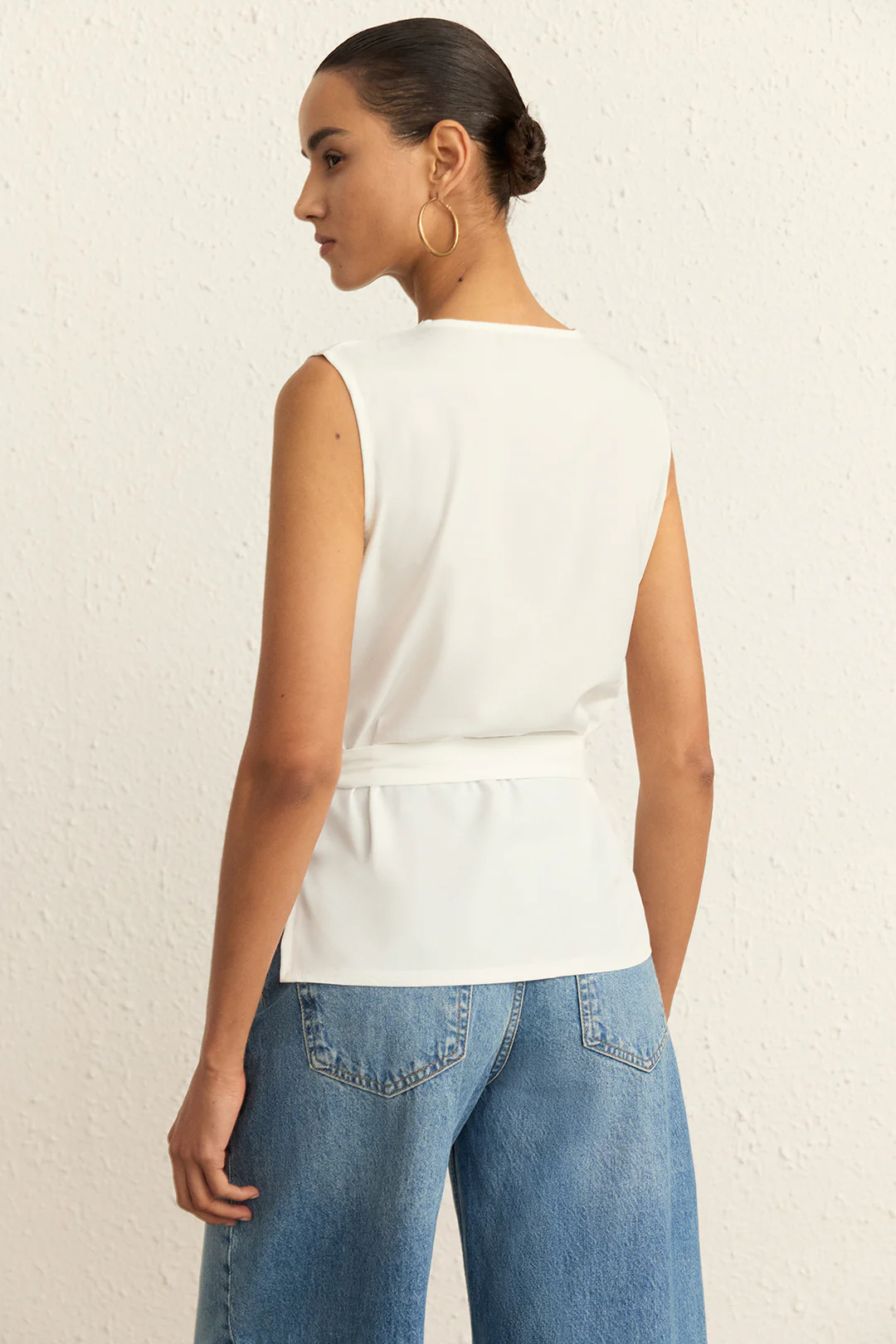 V-Neck Tie-Up Tank Top - Image 3