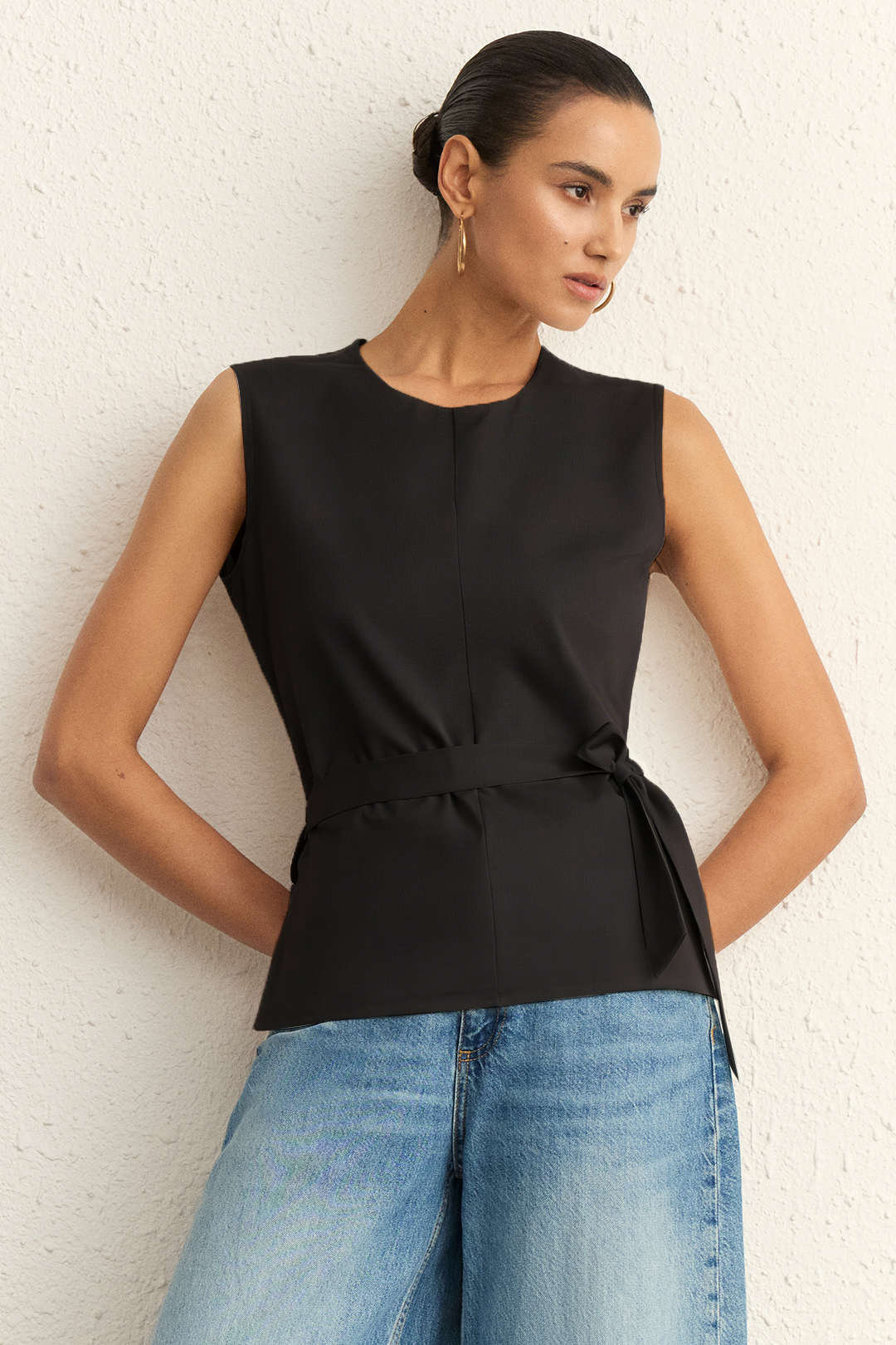 V-Neck Tie-Up Tank Top - Image 5