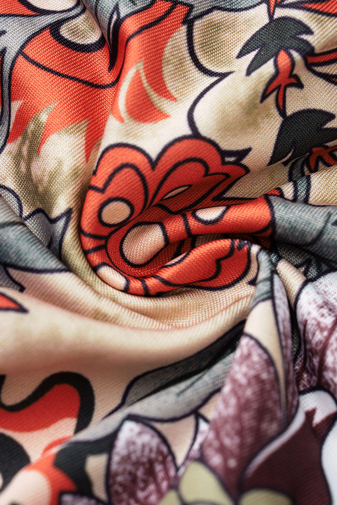 Artistic Print Ruched Tube Top - Image 4