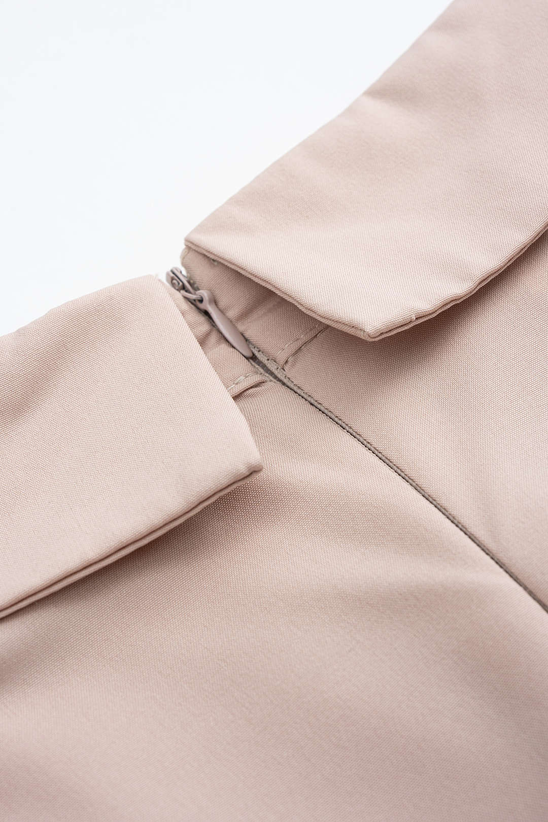 Pleated Belted Wide Leg Long Sleeve Jumpsuit - Image 5